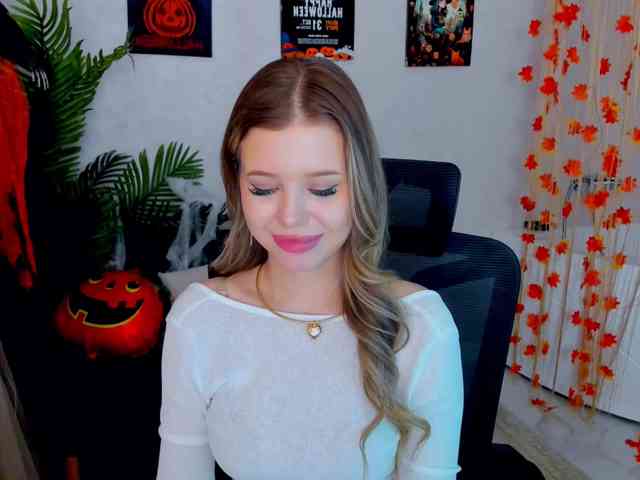 GlamorousGirl webcam