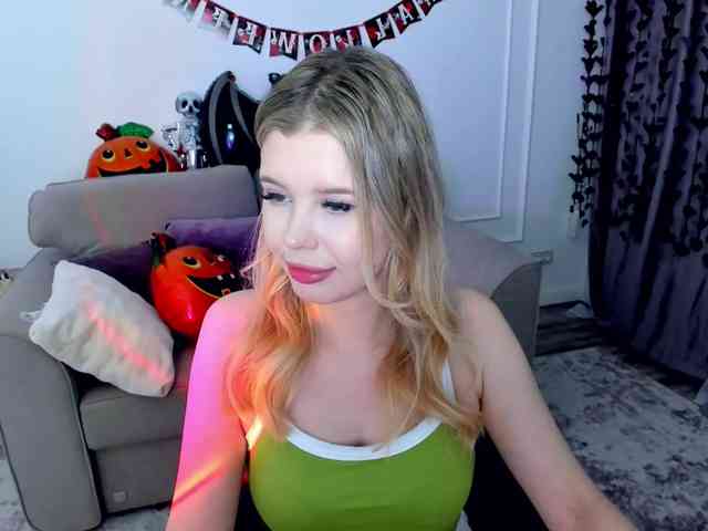 GlamorousGirl webcam