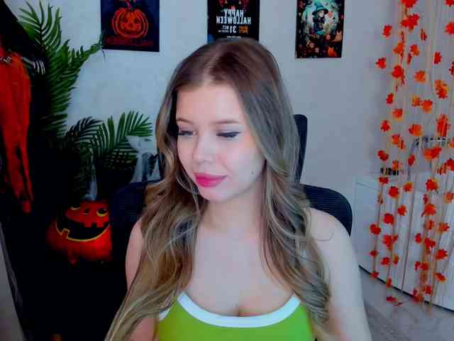 GlamorousGirl webcam