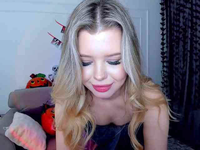 GlamorousGirl webcam