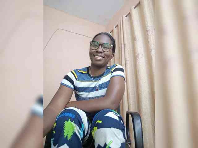 Katty-12 webcam