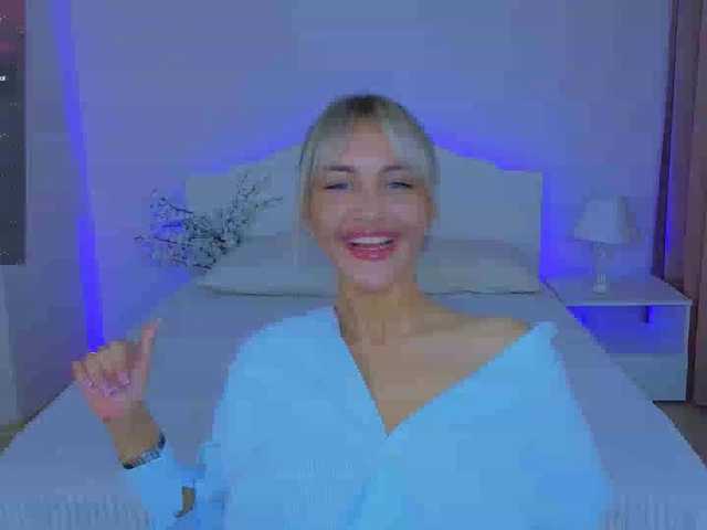 LeilaFlower webcam