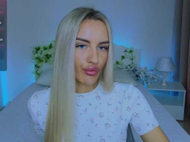 LeilaFlower webcam