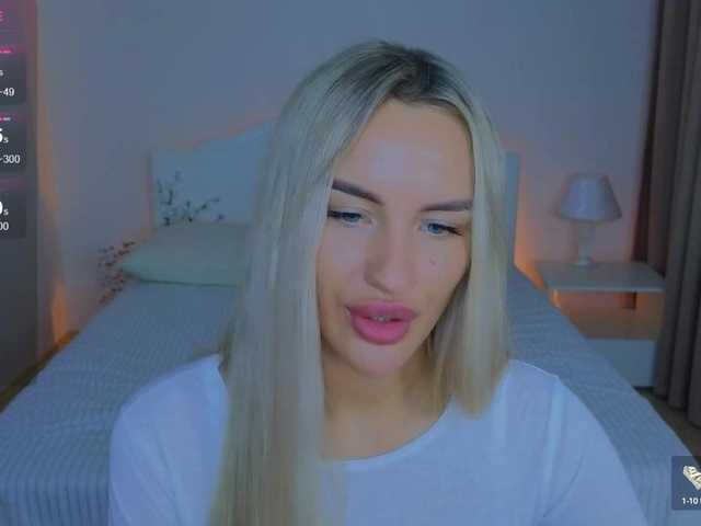 LeilaFlower webcam