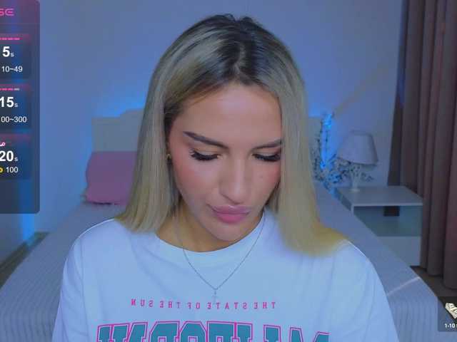 LeilaFlower webcam
