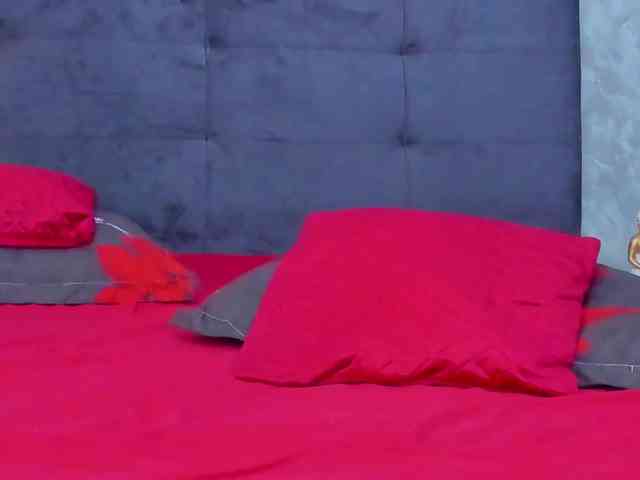 whiteAngel34 webcam