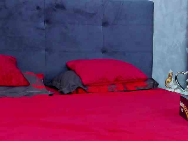 whiteAngel34 webcam