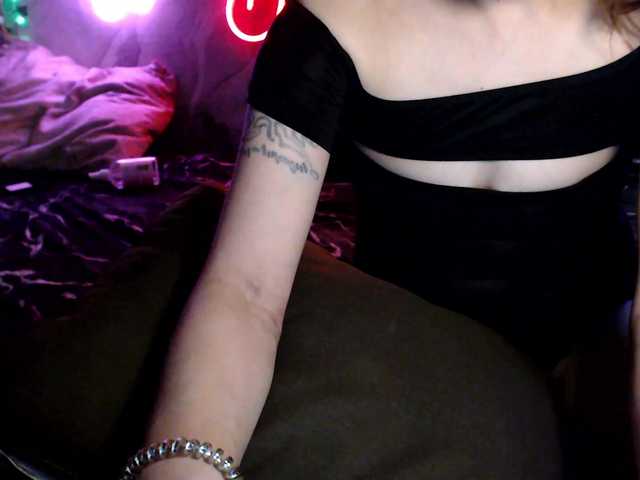 Entra en el chat con el modelo 2Laski2 2Laski2