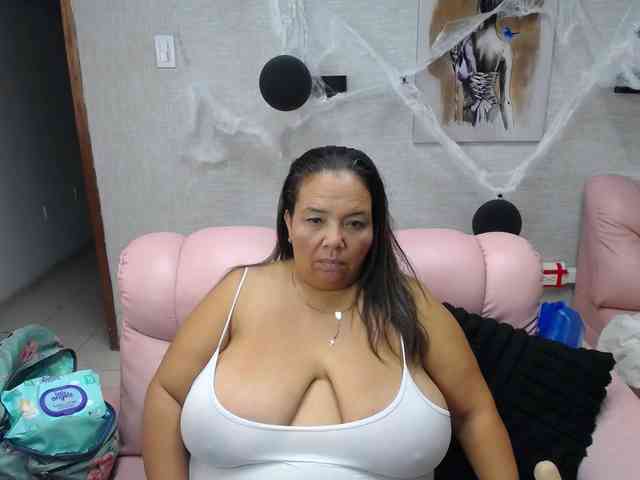 misspenelopenipples webcam