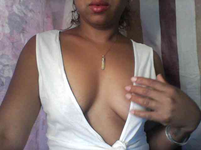 Baby-giiirl23 webcam