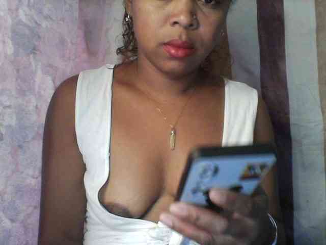 Baby-giiirl23 webcam