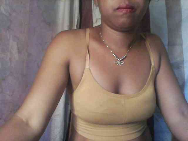 Baby-giiirl23 webcam