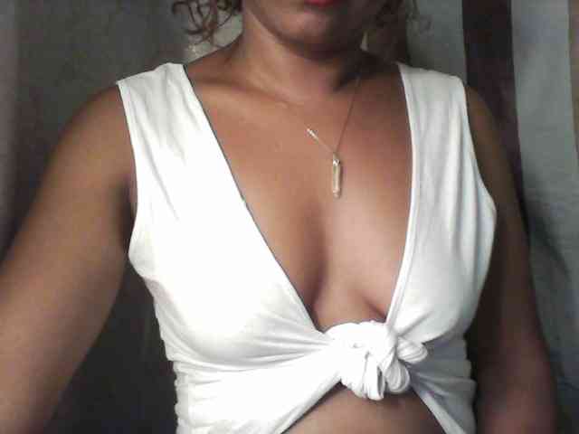 Baby-giiirl23 webcam