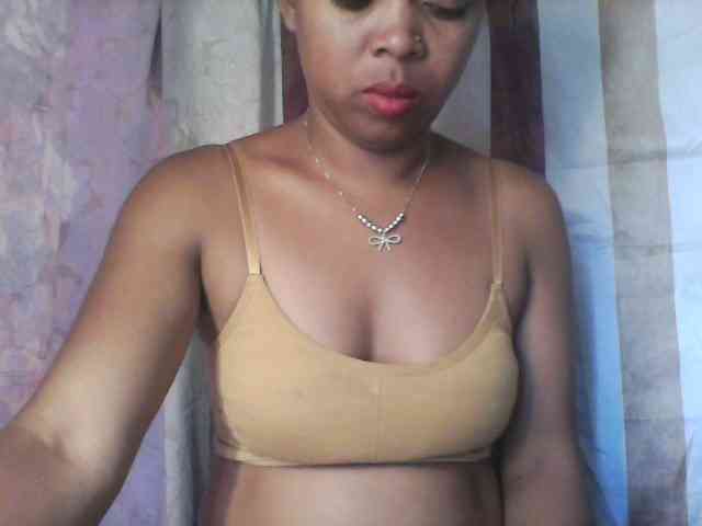 Baby-giiirl23 webcam