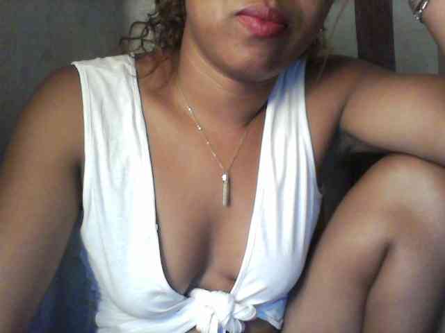 Baby-giiirl23 webcam