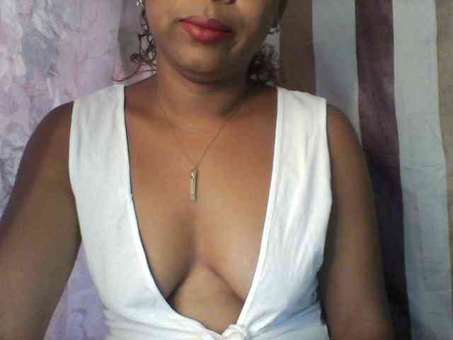 Baby-giiirl23 webcam