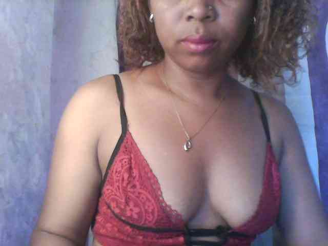 Baby-giiirl23 webcam