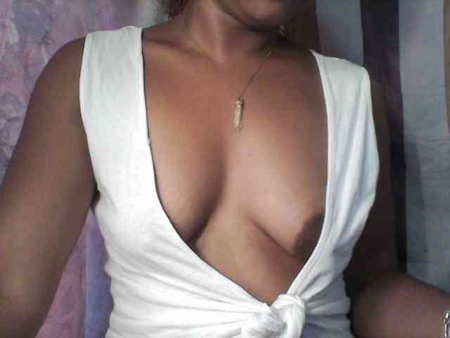 Baby-giiirl23 webcam