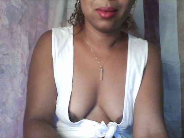 Baby-giiirl23 webcam