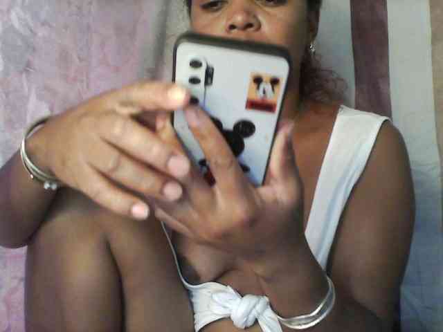 Baby-giiirl23 webcam