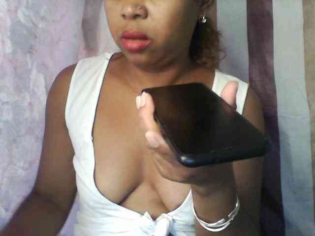 Baby-giiirl23 webcam