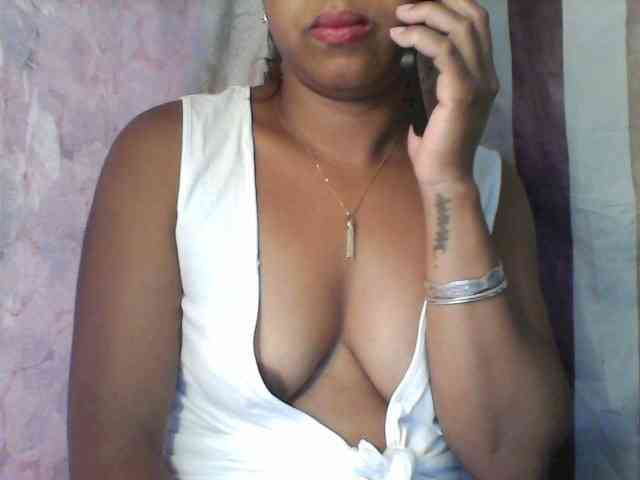 Baby-giiirl23 webcam