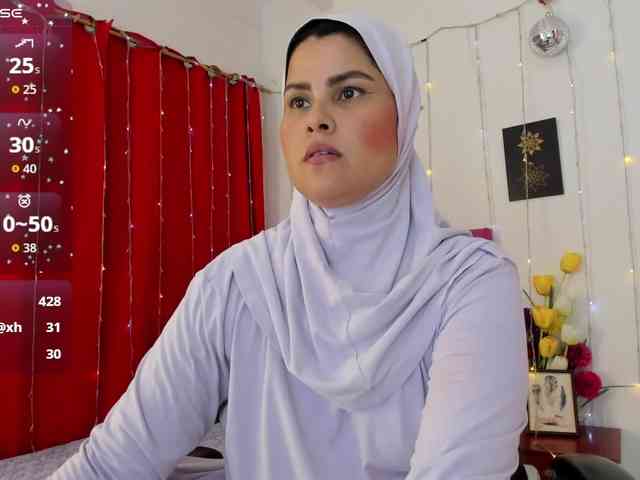 AishaAmin webcam