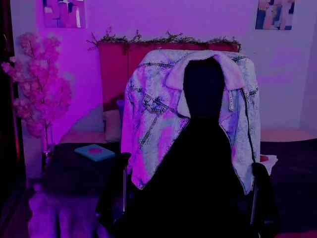 LauraR webcam