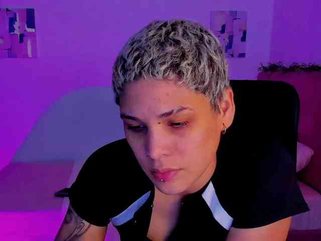 LauraR webcam