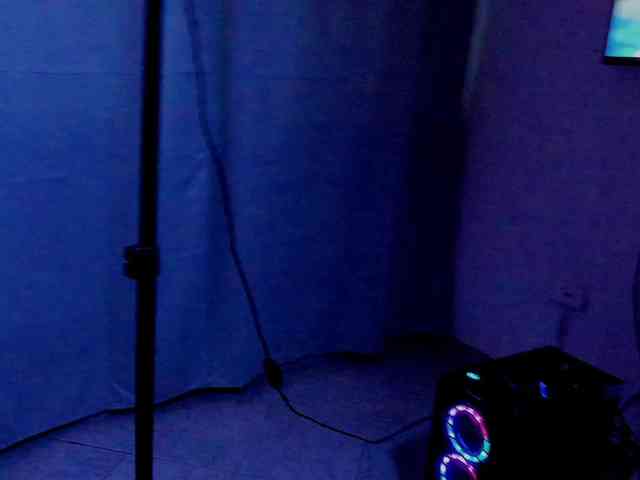 LauraR webcam