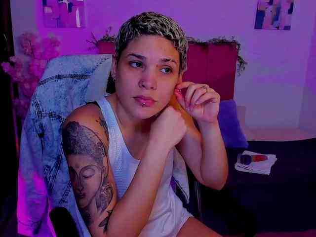 LauraR webcam