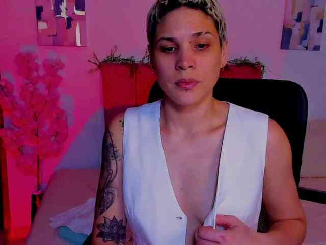 LauraR webcam