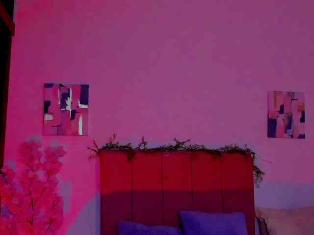 LauraR webcam
