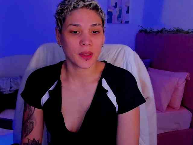 LauraR webcam
