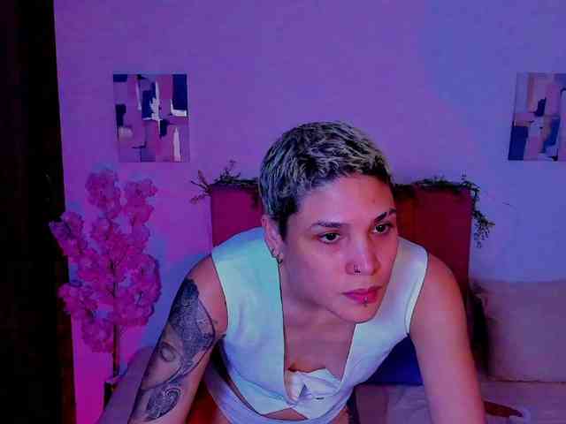 LauraR webcam