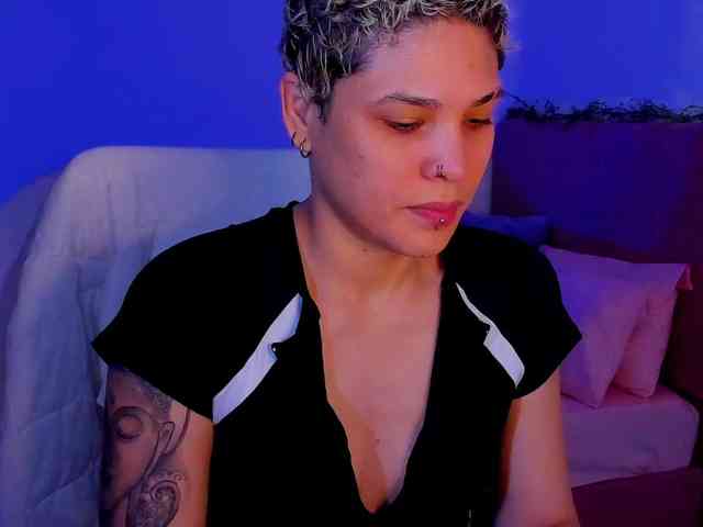 LauraR webcam