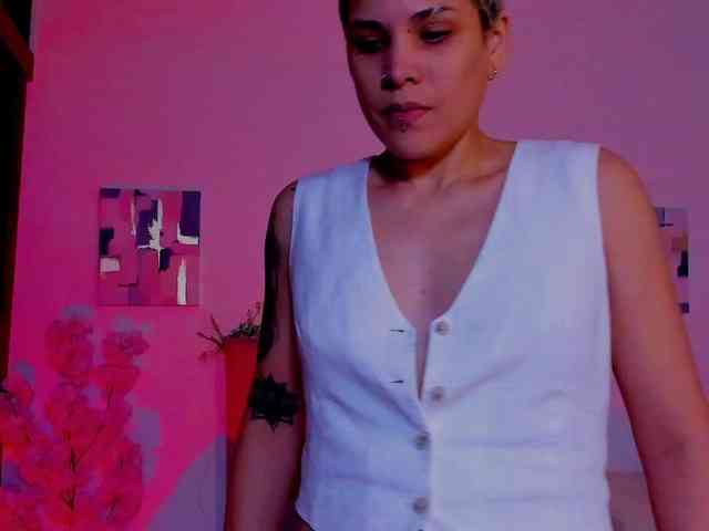 LauraR webcam