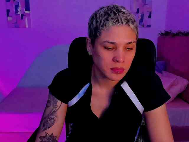 LauraR webcam