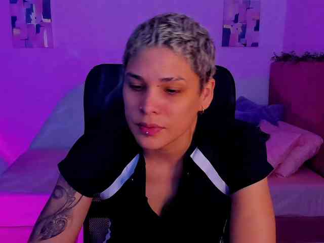 LauraR webcam