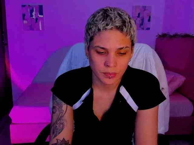 LauraR webcam
