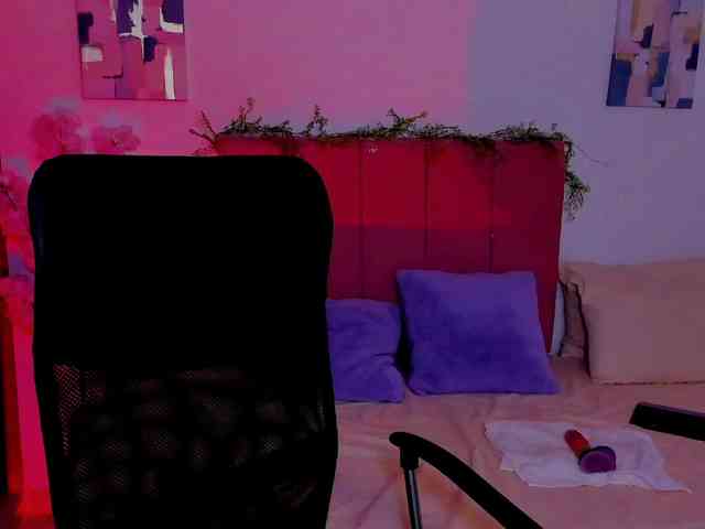 LauraR webcam