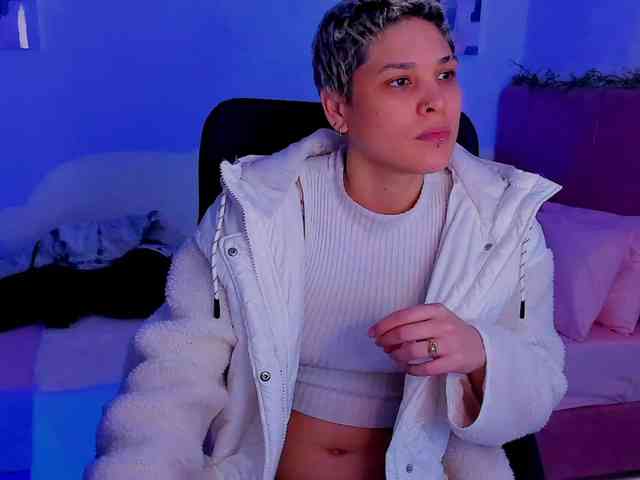 LauraR webcam
