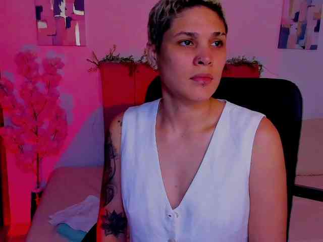 LauraR webcam