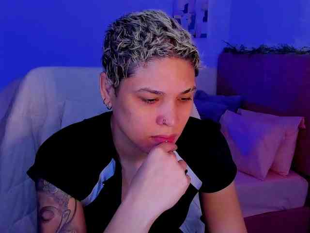 LauraR webcam