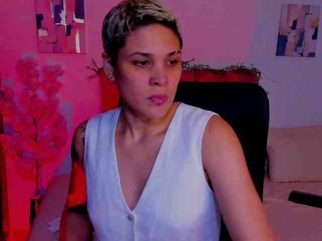 LauraR webcam