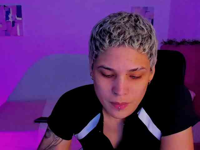 LauraR webcam