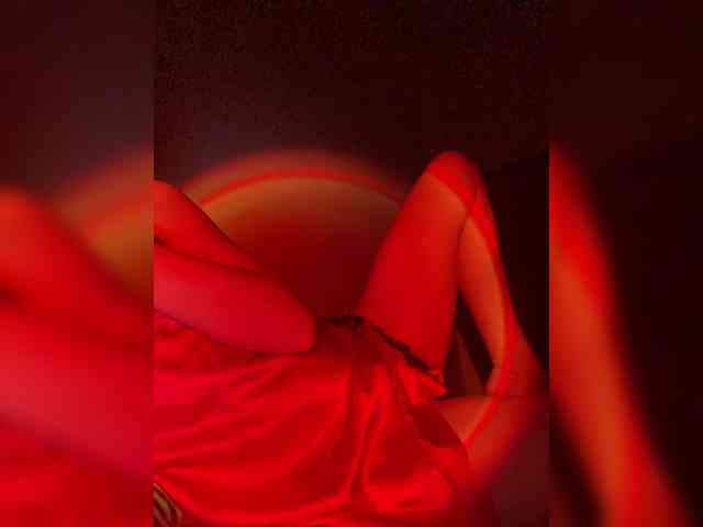 KinaMoonLove webcam