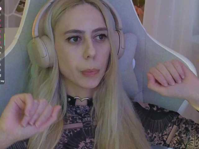 ballerina_capuchina webcam