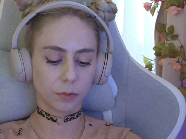 ballerina_capuchina webcam