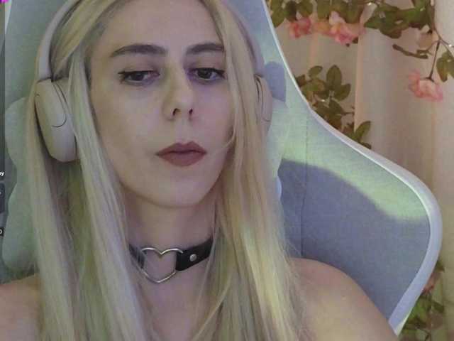 ballerina_capuchina webcam